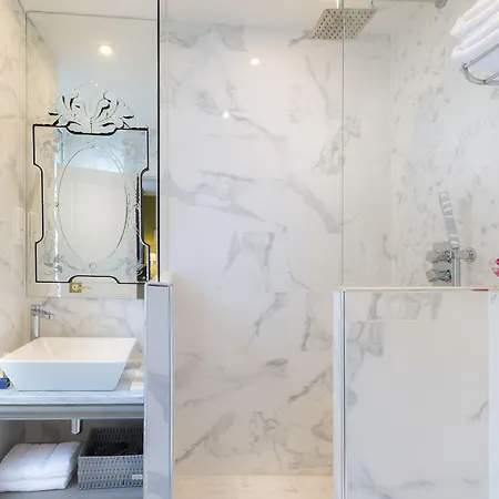 Cluny Square 3* Parigi