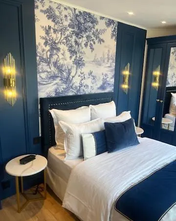 Hotel Cluny Square