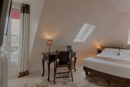Cluny Square Parigi